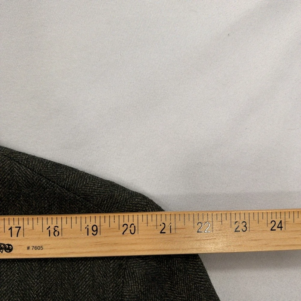 Jos. A. Bank Sport Coat Tailored Fit 100% Wool Herringbone Brown Mens 46 Regular